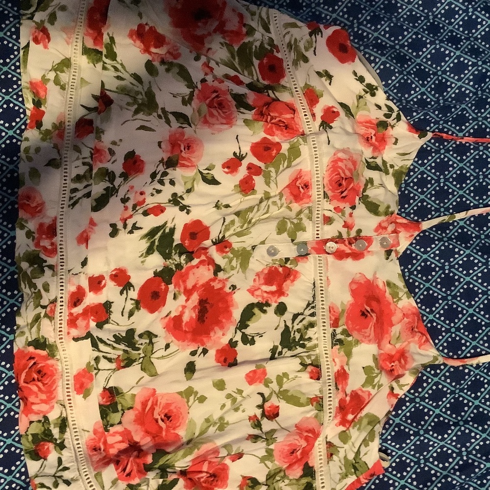 Cute Floral Cami top size L